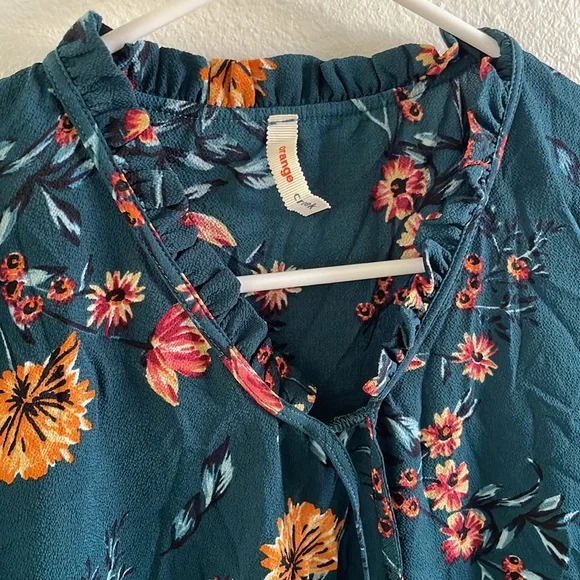 Orange Creek High-low women’s blouse - Picture 3 of 4